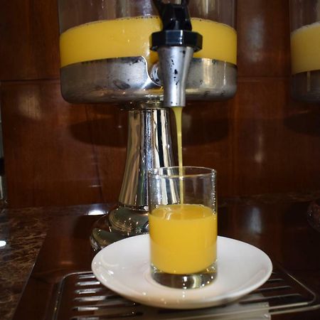 Aldar Hotel Sharjah Buitenkant foto